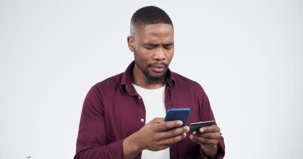 Telefoon Credit Card Probleem Zwarte Man Verward Met Wachtwoord Fout — Stockvideo