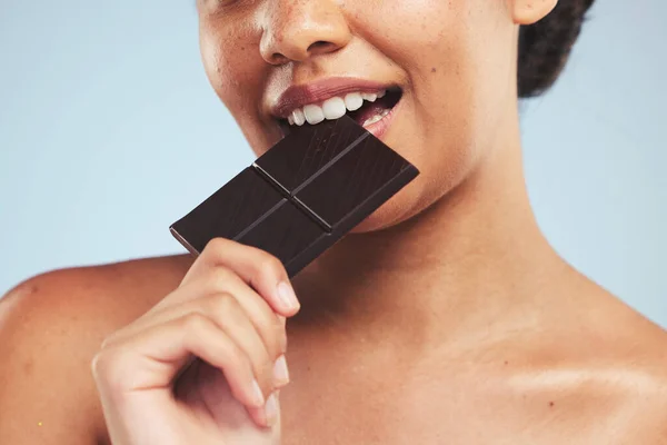 Eating Chocolate Woman Studio Unhealthy Diet Luxury Snack Blue Background — Stock Photo, Image