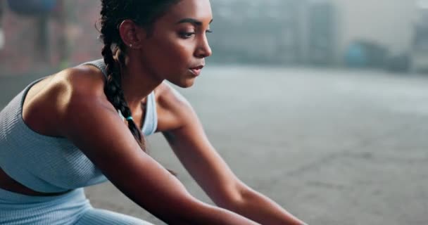 Yoga Estiramiento Del Cuerpo Una Mujer Gimnasio Para Inicio Aptitud — Vídeo de stock