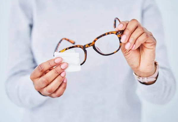 Manos Lentes Anteojos Limpieza Higiene Visión Con Cuidado Salud Ocular —  Fotos de Stock