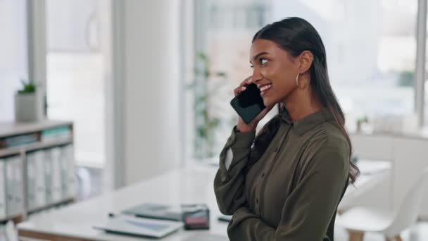 Affari Telefonate Donne Con Sorriso Comunicazione Connessione Con Informazioni Persona — Video Stock