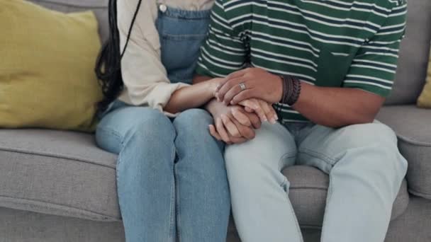 Canapé Salon Amour Couple Tenant Main Pour Soutien Relation Empathie — Video