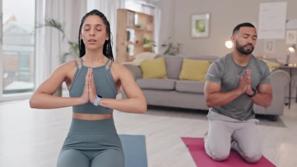 Joga Medytacja Fitness Parą Salonie Ich Domu Relaks Dla Zdrowia — Wideo stockowe