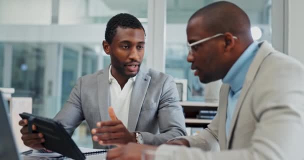 Tablet Colaboração Empresarial Consultoria Pessoas Negras Trabalho Equipe Recursos Humanos — Vídeo de Stock