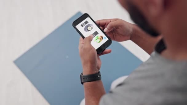Mężczyzna Fitness Ręce Lub Telefon Dostarczania Żywności Menu Wyszukiwania Zdrowego — Wideo stockowe