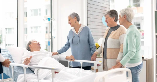 Kórház Ima Nők Látogasson Férfi Kényelem Gondozás Támogatás Wellness Szolgáltatás — Stock Fotó