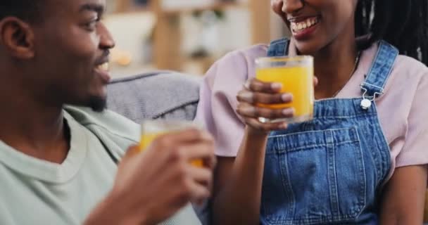 Toast Zwart Koppel Sinaasappelsap Huis Gezond Gelukkig Dieet Voeding Wellness — Stockvideo