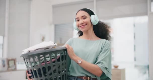 Laundry Headphone Portrait Woman Clothes Cleaning Home Living Room Doing — Stock Video