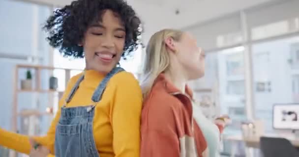 Perempuan Teman Teman Dan Menari Rumah Bahagia Dan Gitar Udara — Stok Video