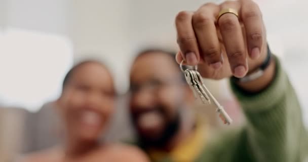 Anahtarları Eller Gayrimenkul Sahibi Çift Yüzü Başarı Birlikte Satın Alma — Stok video