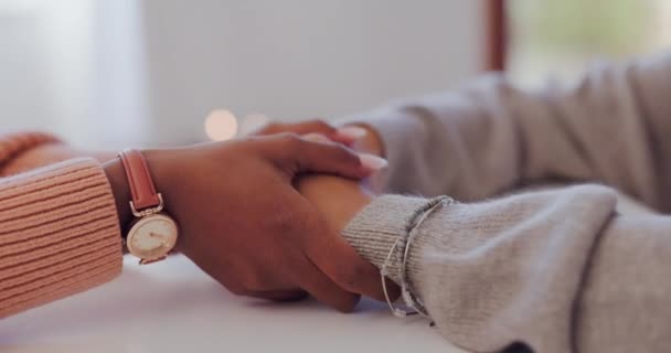 Amigos Amor Conforto Com Mãos Para Apoiar Pessoa Com Depressão — Vídeo de Stock