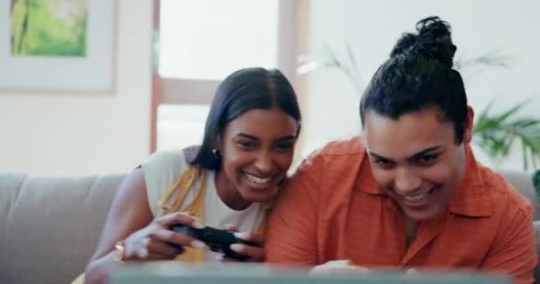 Drôle Sourire Couple Avec Des Jeux Vidéo Détendre Ludique Sur — Video