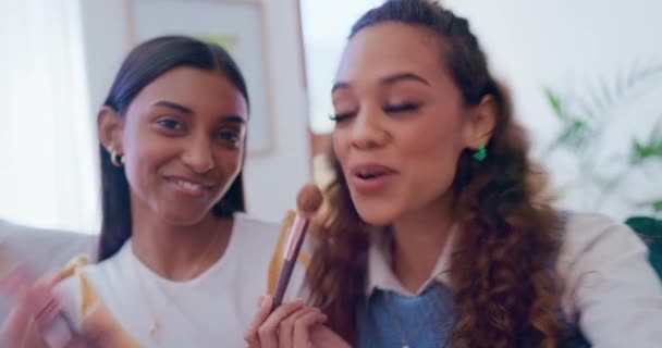 Transmisión Vivo Rostro Mujeres Con Tutorial Maquillaje Conexión Vlogging Una — Vídeos de Stock