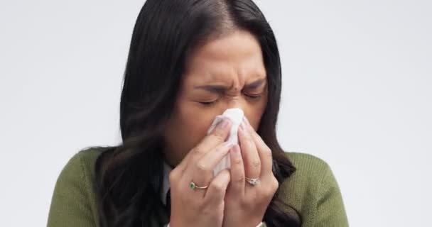 Estornudos Mujeres Enfermas Alergias Con Soplado Nariz Papel Higiénico Papel — Vídeos de Stock