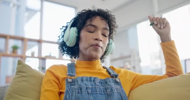 Muziek Vrolijk Dans Met Vrouw Bank Voor Streaming Ontspanning Energie — Stockvideo