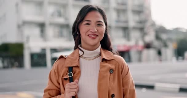Rostro Sonrisa Mujer Negocios Ciudad Para Profesionales Gerente Orgullo Feliz — Vídeos de Stock