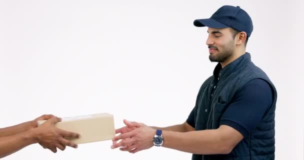 Счастливый Человек Коробка Доставка Клиентскую Службу Логистика Электронная Коммерция Белом — стоковое видео