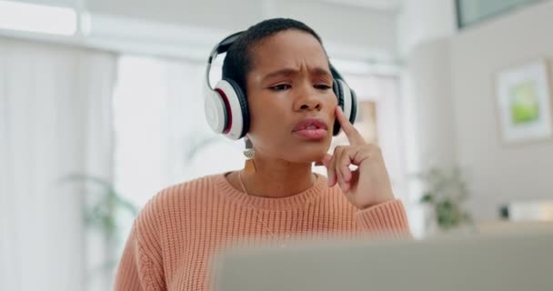 Remote Work Writing Black Woman Headphones Thinking Ideas Problem Solving — Stock Video