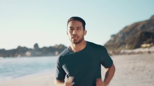 Homem Correndo Praia Fitness Com Cardio Livre Saúde Bem Estar — Vídeo de Stock