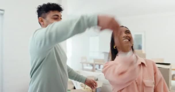Danza Pareja Celebra Mudarte Nuevo Hogar Inversión Inmobiliaria Libertad Apartamento — Vídeo de stock