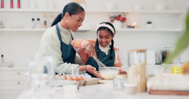 Cuisine Petit Déjeuner Crêpes Avec Mère Fille Dans Cuisine Pour — Video