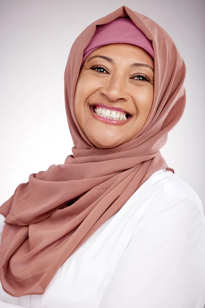Mujer Musulmán Rostro Retrato Feliz Hiyab Para Moda Cultura Religión —  Fotos de Stock