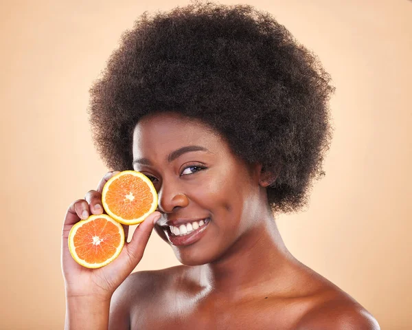 Cura Della Pelle Arancione Ritratto Donna Sfondo Studio Cosmetici Naturali — Foto Stock