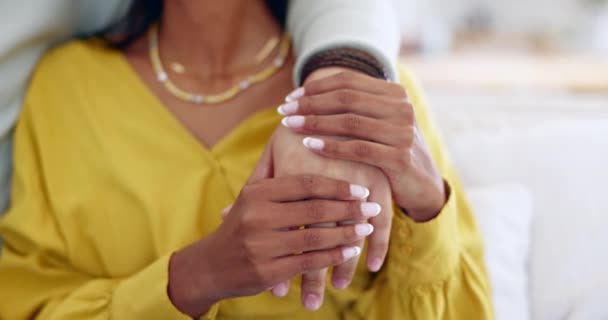 Casa Close Casal Mãos Dadas Apoio Empatia Com Conforto Amor — Vídeo de Stock