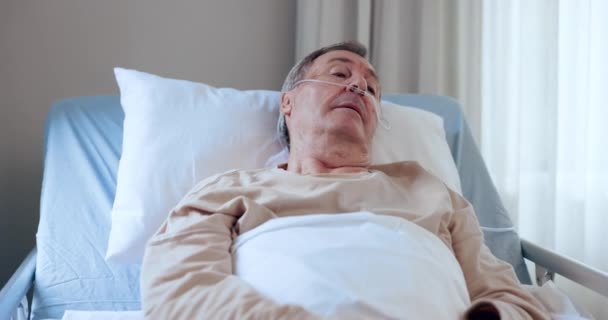 Malato Coppia Paziente Anziano Compagno Pianto Uomo Malato Cancro Problema — Video Stock