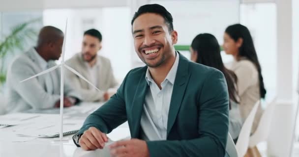 Porträt Des Geschäftsmannes Lächeln Büro Und Selbstbewusster Projektmanager Ingenieurbüro Glücklicher — Stockvideo