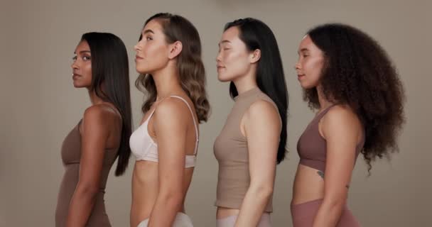 Krása Spodní Prádlo Rozmanitost Ženy Přátelé Studiu Pro Srovnání Začlenění — Stock video