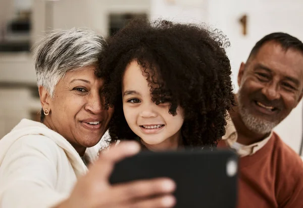 Selfie Grandparents Face Happy Family Child Grandma Grandfather Happiness Care — Stock Photo, Image