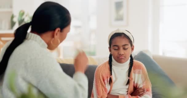 Discipline Moeder Kind Problemen Met Slecht Gedrag Woedeaanval Met Boze — Stockvideo