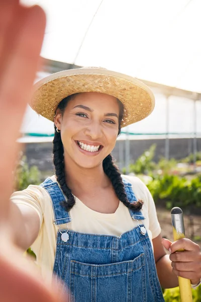Selfie Glimlach Een Boerenvrouw Een Kas Voor Landbouw Duurzaamheid Het — Stockfoto