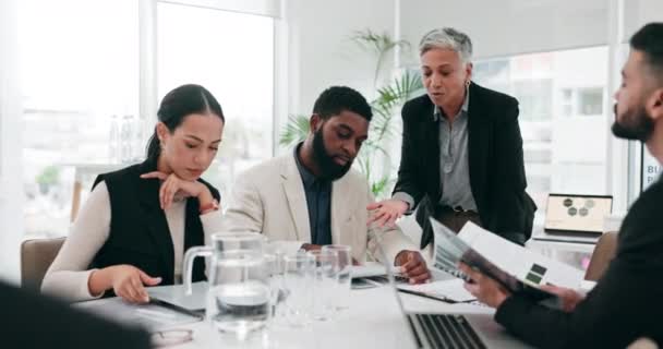 Møde Diskussion Forretningsfolk Kontoret Planlægning Strategi Projektideer Corporate Agentur Samarbejde – Stock-video