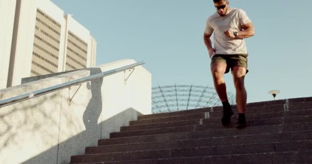 Чоловік Біг Вправи Ноги Сходах Відкритий Спортсмен Тренувань Фітнес Цілей — стокове відео