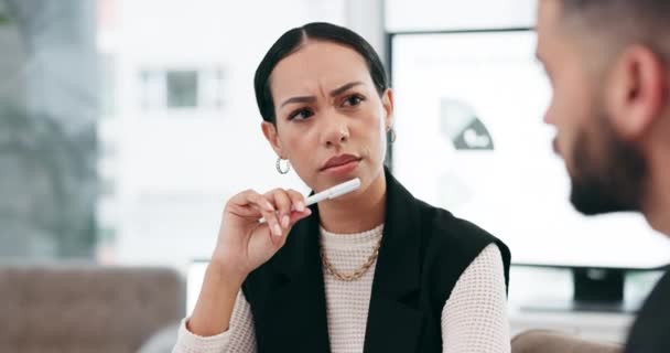 Talking Meeting Woman Work Business Conversation Listening Complaint Concern Serious — Stock Video