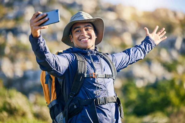 Selfie Smile Man Hiking Mountains Travel Adventure Exploration Summer Nature — Stock Photo, Image