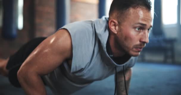 Fitness Push Dan Kesehatan Dengan Pria Gym Untuk Latihan Tantangan — Stok Video