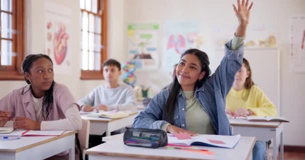 Руки Подняты Девочка Ученики Средней Школе Учатся Учатся Классе Групповое — стоковое видео