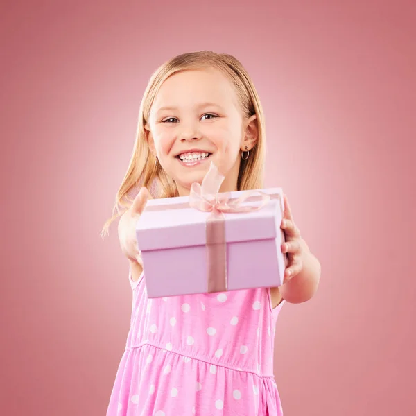 Studio Giving Present Portrait Child Birthday Holiday Happy Celebration Excited — Stock Photo, Image