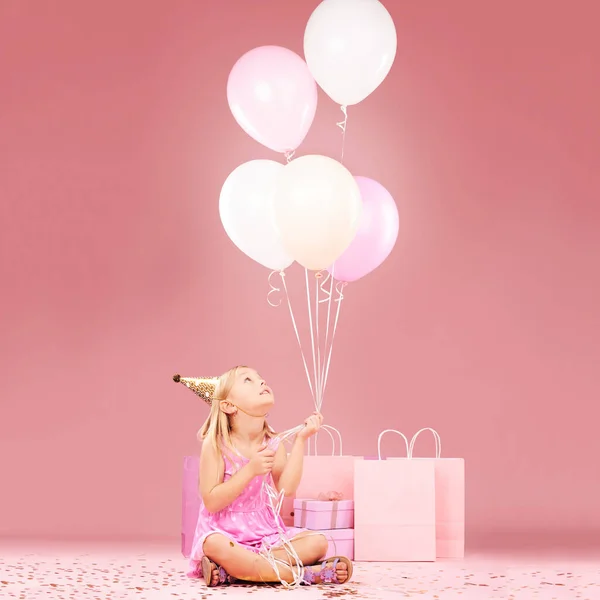 Globos Cumpleaños Chica Sobre Fondo Rosa Para Fiesta Celebración Día — Foto de Stock