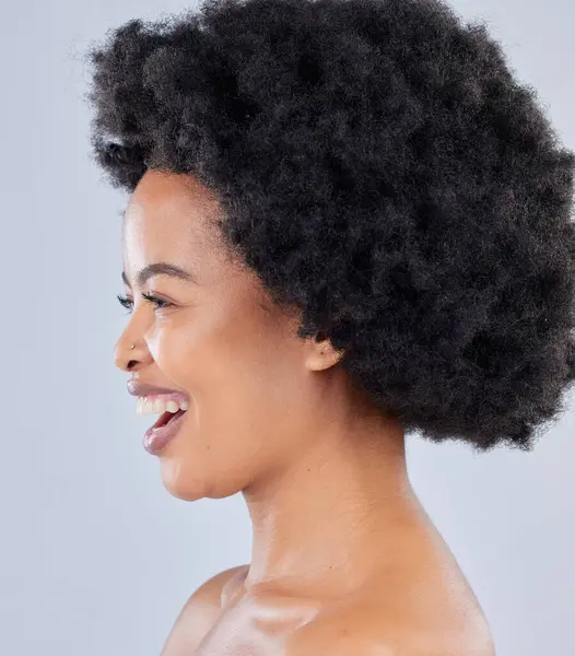 Skincare Natural Headshot Mulher Negra Com Sorriso Beleza Isolado Fundo — Fotografia de Stock