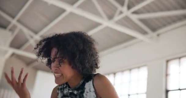 Tvůrčí Taneční Žena Svobodou Hudbě Hip Hopu Nebo Cvičném Pohybu — Stock video