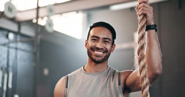 Fitness Palestra Viso Uomo Con Corda Allenamento Bodybuilder Allenamento Intenso — Video Stock