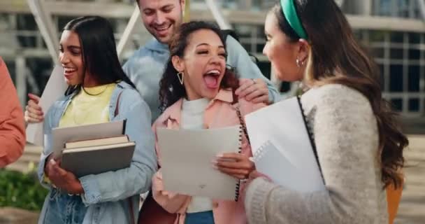 Kolaż Egzamin Studenci Szczęśliwi Wyniki Kampusie Uniwersyteckim Świętować Sukces Testu — Wideo stockowe