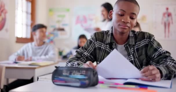 Klaslokaal Gefrustreerd Jongen Verdrietig Test Falen Slechte Beoordelingsresultaten Schoolcijfers Crisis — Stockvideo