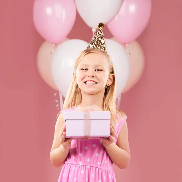 Present Birthday Portrait Child Balloons Studio Party Holiday Happy Celebration — Stock Photo, Image