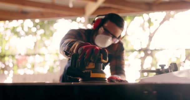 建筑工人和杂工在家里的车间进行装修和维修 承包商 机器在工作场所有Ppe和Bokeh的人在家里做木工 — 图库视频影像