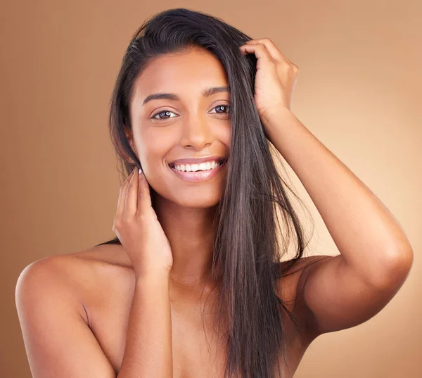 Cabello Belleza Retrato Mujer India Feliz Estudio Para Cosmética Bienestar — Foto de Stock